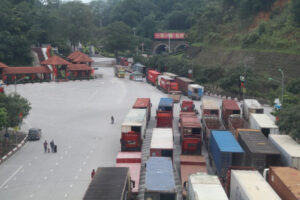 Vận chuyển hàng hóa Bắc Nam giá rẻ 2024 1 Chuyển hàng bằng xe tải